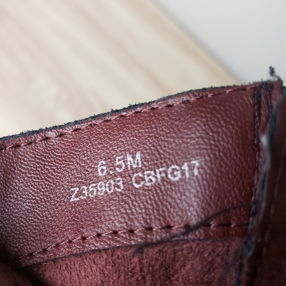 B.O.C Leather Upper Black Ankle Boots - Picture 9 of 11